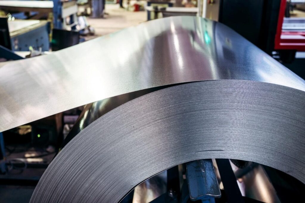 A bobina de aço galvanizado é uma matéria-prima ideal para a indústria no DF