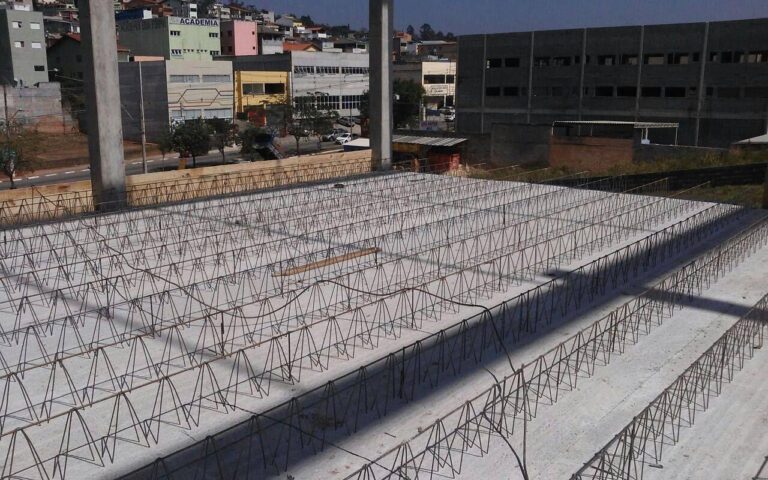 Treliça na construção